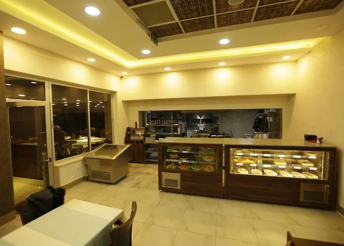 Deluxe Bed & Breakfast 2*