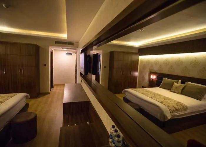 Bed & Breakfast Deluxe