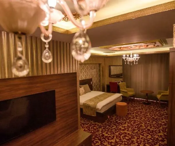 Deluxe Bed & Breakfast 2*