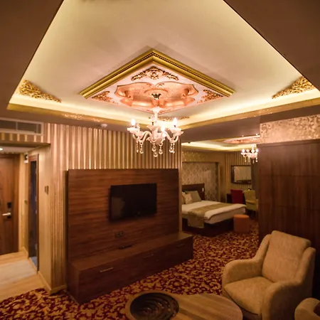 Deluxe 住宿加早餐酒店 Alasehir